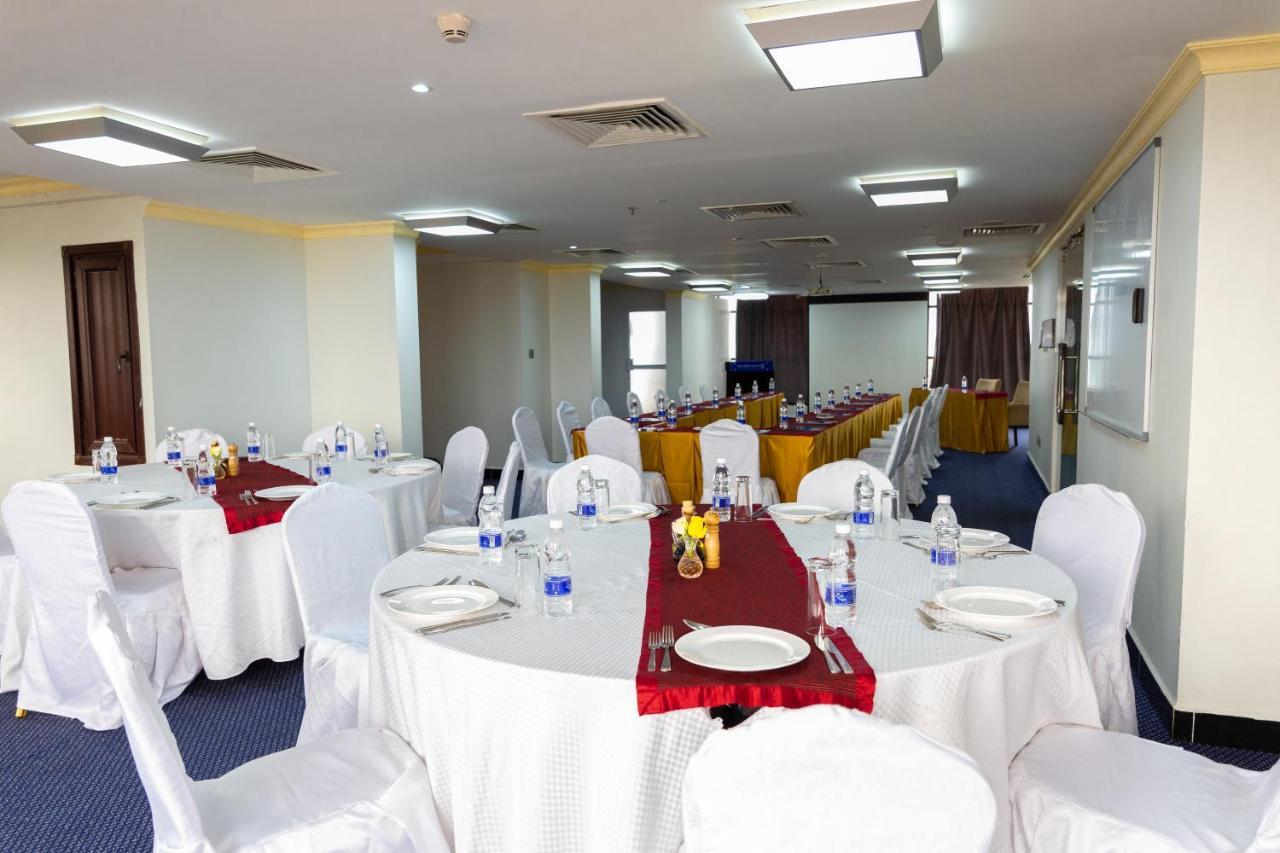Golden Tulip Dar Es Salaam City Center Hotel Екстер'єр фото