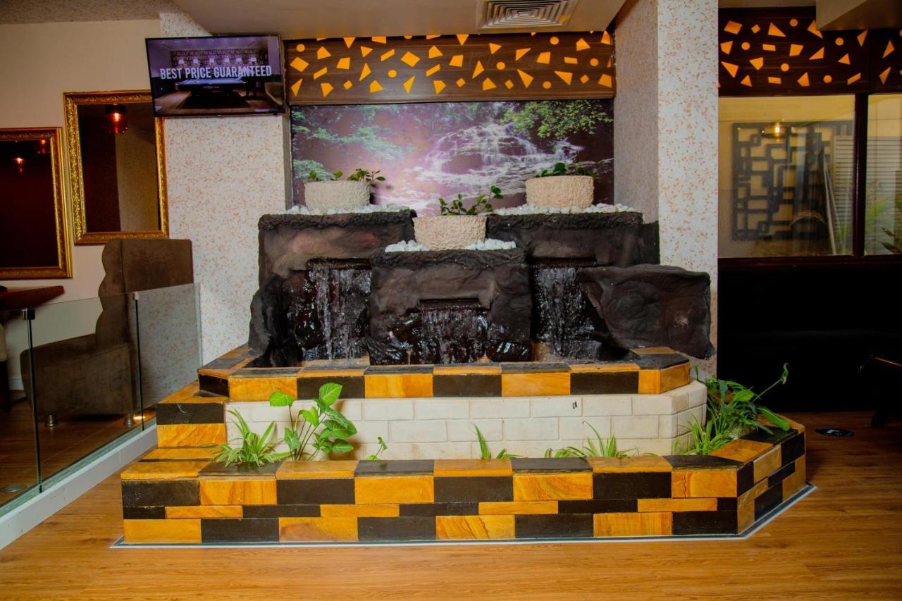 Golden Tulip Dar Es Salaam City Center Hotel Екстер'єр фото