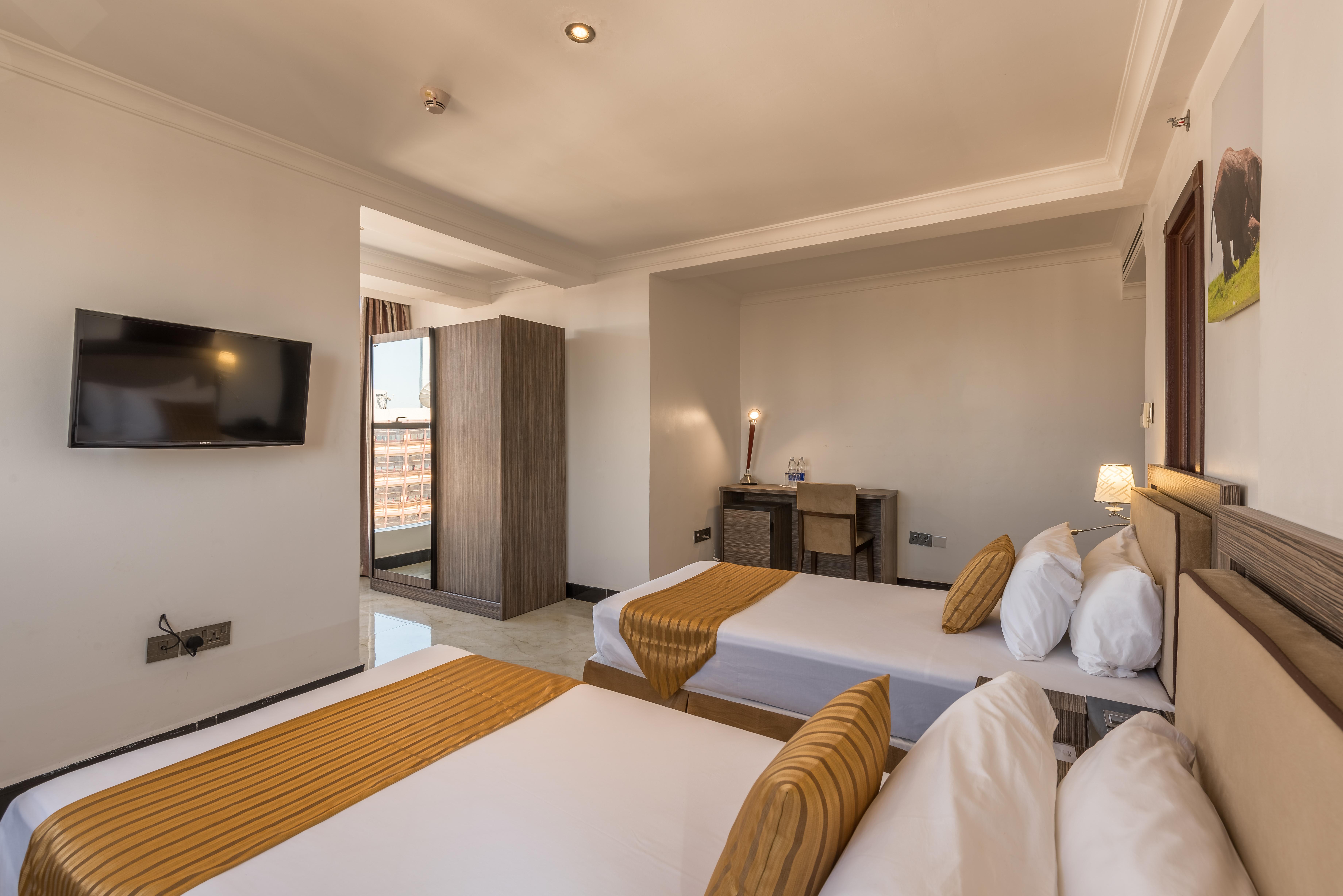 Golden Tulip Dar Es Salaam City Center Hotel Екстер'єр фото