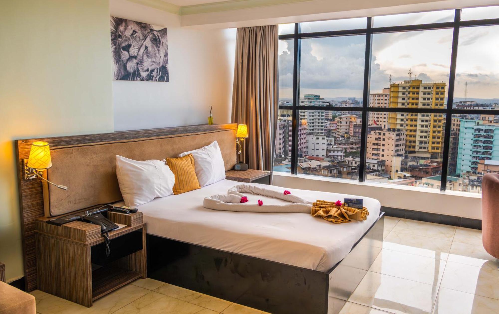 Golden Tulip Dar Es Salaam City Center Hotel Екстер'єр фото