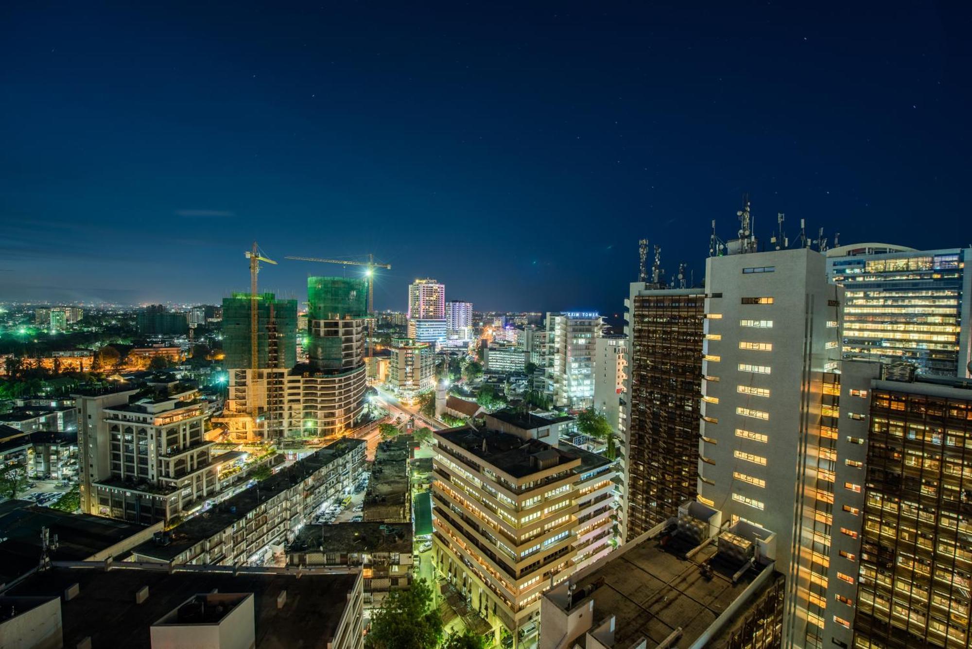 Golden Tulip Dar Es Salaam City Center Hotel Екстер'єр фото